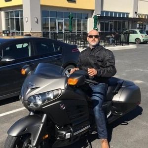 Meet your Posher, Denis